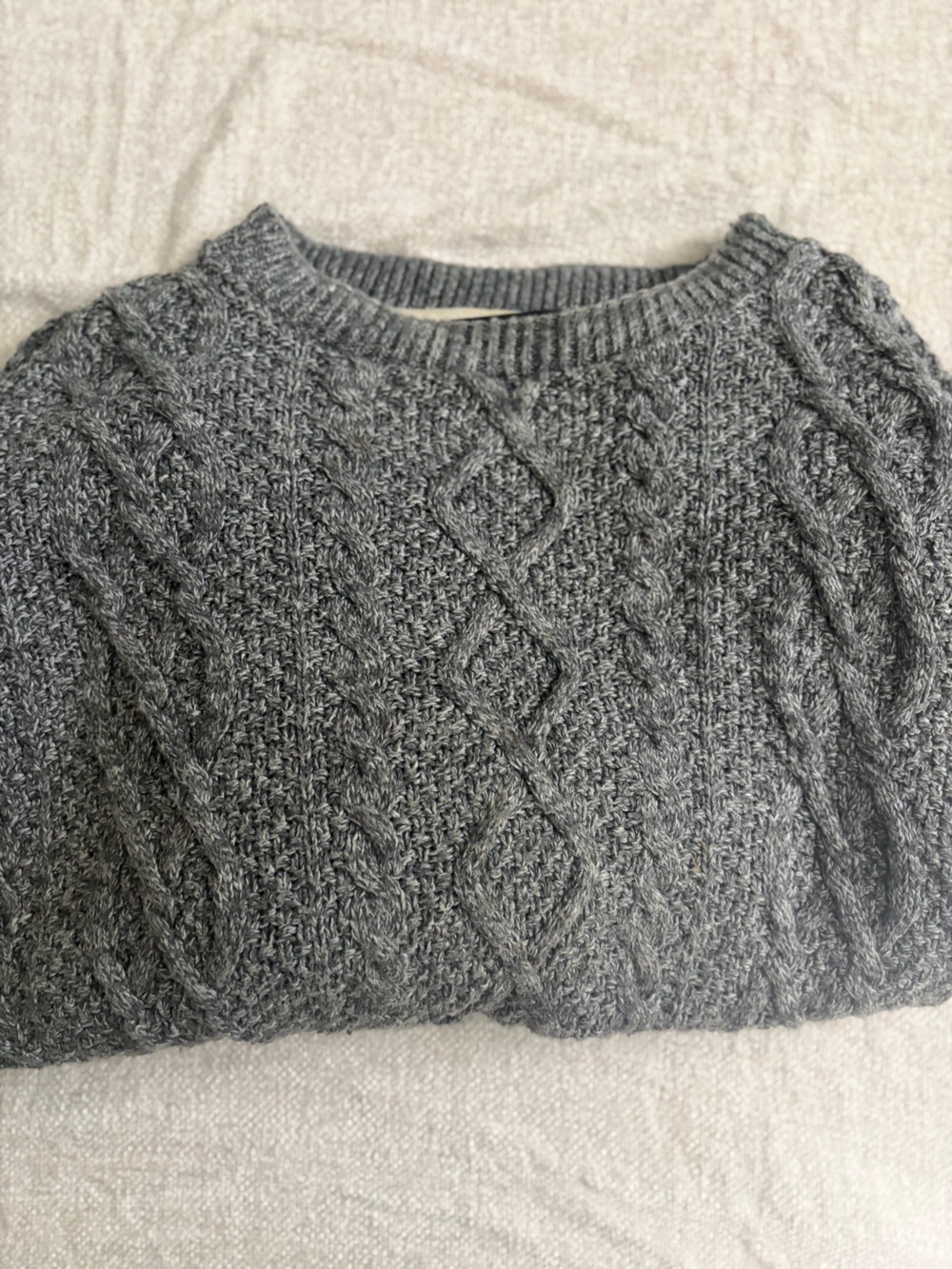 Vintage! Oscar de la Renta women’s Gray Cable-Knit Crewneck Sweater